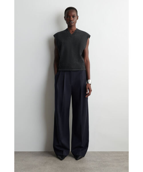 ワイドレッグテーラードツイルパンツ（スラックス）｜COS（コス）の