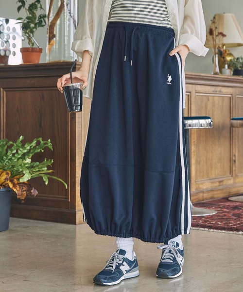 U.S. POLO ASSN.（ユーエスポロアッスン）の「U.S. POLO ASSN. / ユーエスポロアッスン 別注 サイドライン バルーン ジャージスカート（スカート・レディース・ネイビー/ブラック・S/M）」の3枚目の写真