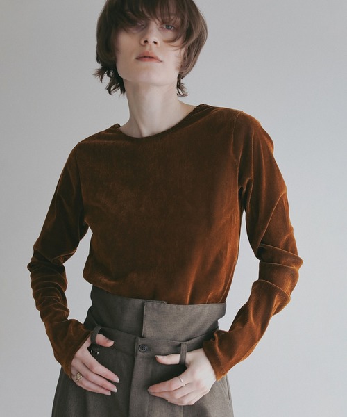 MANOF(マノフ)の「TULLE FLOCKED STRIPE TOPS(Tシャツ/カットソー・レディース・キャメル/イエロー/ブルー/ブラック/アイボリー・FREE)」の1枚目の写真