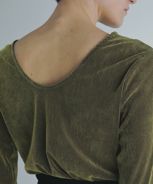 MANOF(マノフ)の「TULLE FLOCKED STRIPE TOPS(Tシャツ/カットソー・レディース・キャメル/イエロー/ブルー/ブラック/アイボリー・FREE)」の21枚目の写真