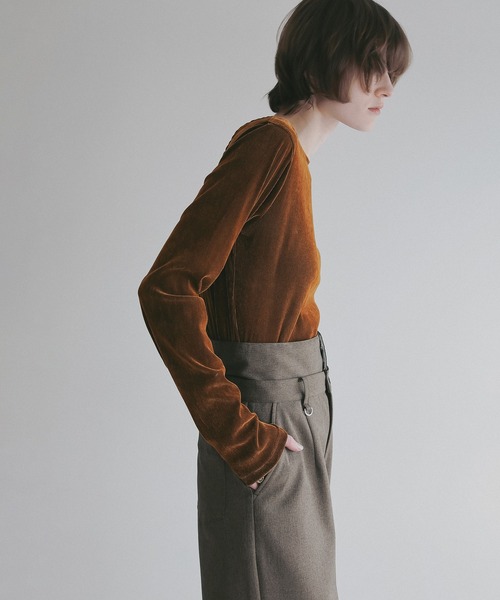 MANOF(マノフ)の「TULLE FLOCKED STRIPE TOPS(Tシャツ/カットソー・レディース・キャメル/イエロー/ブルー/ブラック/アイボリー・FREE)」の9枚目の写真