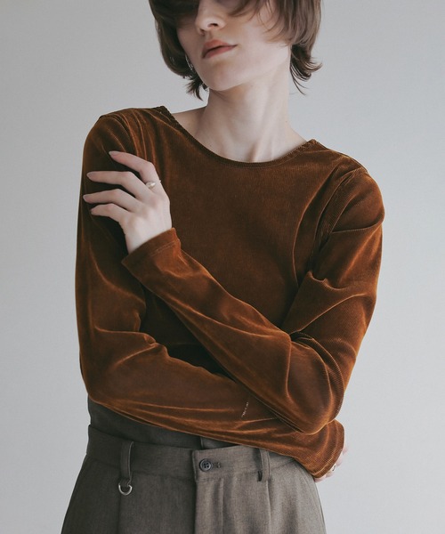 MANOF(マノフ)の「TULLE FLOCKED STRIPE TOPS(Tシャツ/カットソー・レディース・キャメル/イエロー/ブルー/ブラック/アイボリー・FREE)」の13枚目の写真