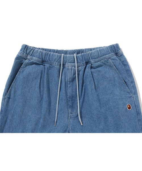 A BATHING APE（アベイシングエイプ）の「ONE POINT 1 PLEAT ELASTICATED DENIM PANTS（デニムパンツ・メンズ・ブラック/ライトインディゴブルー・LARGE/SMALL/MEDIUM/X-LARGE/XX-LARGE）」の3枚目の写真
