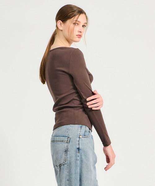ESTNATION(エストネーション)の「GOOD PEOPLE GOOD STITCHING GOOD PRODUCT for ESTNATION / オーガニックコットン ロングスリーブ Tシャツ(Tシャツ/カットソー・レディース・ブラウン/レッド/ネイビー/オフホワイト・FREE)」の8枚目の写真