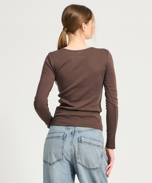 ESTNATION(エストネーション)の「GOOD PEOPLE GOOD STITCHING GOOD PRODUCT for ESTNATION / オーガニックコットン ロングスリーブ Tシャツ(Tシャツ/カットソー・レディース・ブラウン/レッド/ネイビー/オフホワイト・FREE)」の9枚目の写真