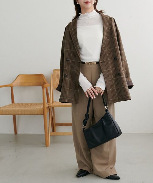 DISCOAT（ディスコート）の「【ユニセックス】チェックWブレストオーバージャケット（テーラードジャケット・レディース・ベージュ/ダークブラウン/ブラウン・FREE/SHORT）」の4枚目の写真