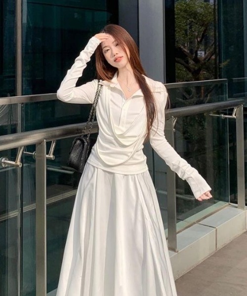 セール】【2色展開】骨スト爆見え｜フェイクレイヤードポロネック