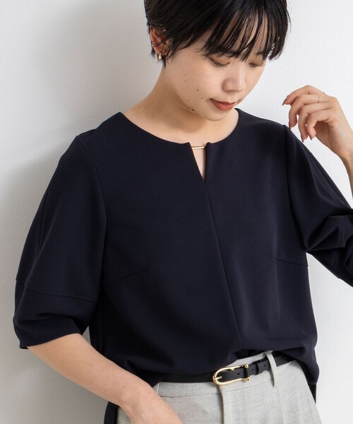 NOLLEY’S Sophi(ノーリーズソフィ)の「《セットアップ対応》カットジョーゼットコクーンスリーブプルオーバーブラウス(シャツ/ブラウス・レディース・ネイビー/ベージュ/ブラック・38)」の8枚目の写真