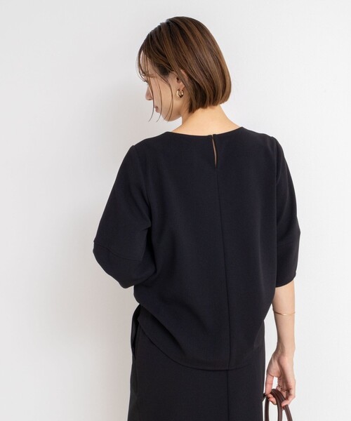 NOLLEY’S Sophi(ノーリーズソフィ)の「《セットアップ対応》カットジョーゼットコクーンスリーブプルオーバーブラウス(シャツ/ブラウス・レディース・ネイビー/ベージュ/ブラック・38)」の5枚目の写真