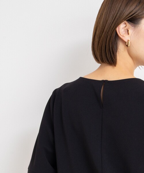 NOLLEY’S Sophi(ノーリーズソフィ)の「《セットアップ対応》カットジョーゼットコクーンスリーブプルオーバーブラウス(シャツ/ブラウス・レディース・ネイビー/ベージュ/ブラック・38)」の14枚目の写真