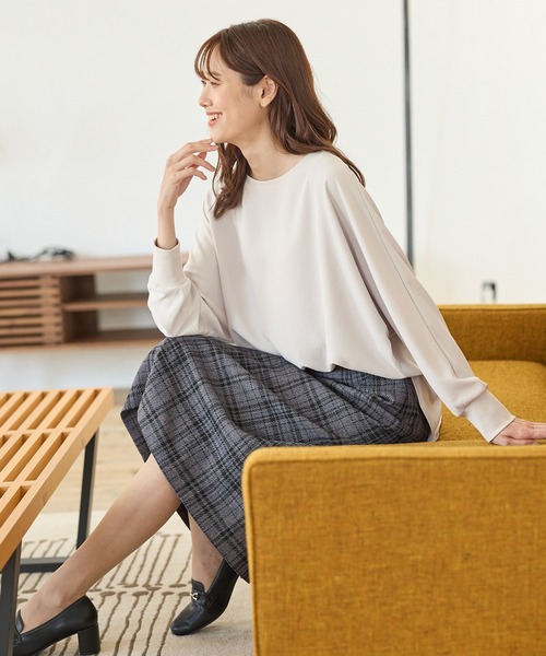 Honeys（ハニーズ）の「ドルマンブラウス（シャツ/ブラウス・レディース・ボルドー/ブラック/グレイッシュベージュ/チャコール・M/LL/L）」の13枚目の写真