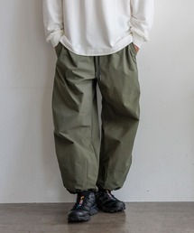 HEREIAM（ヘレイアム）の「【HEREIAM MEN】RENUストレッチタフタ使用。撥水フォルムパンツ（その他パンツ）」