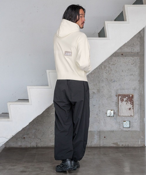 HEREIAM（ヘレイアム）の「【HEREIAM MEN】RENUストレッチタフタ使用。撥水フォルムパンツ（その他パンツ・メンズ・カーキ/ブラック・MEDIUM/LARGE）」の9枚目の写真