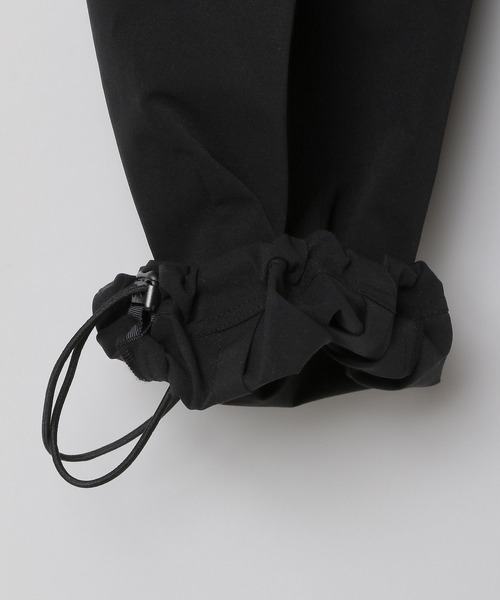 HEREIAM（ヘレイアム）の「【HEREIAM MEN】RENUストレッチタフタ使用。撥水フォルムパンツ（その他パンツ・メンズ・カーキ/ブラック・MEDIUM/LARGE）」の16枚目の写真