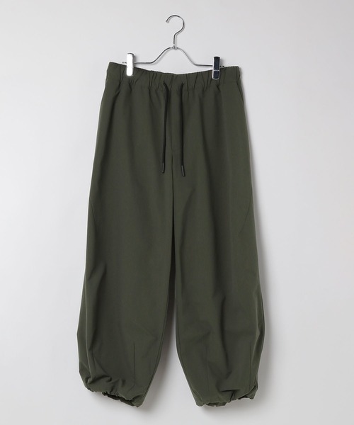 HEREIAM（ヘレイアム）の「【HEREIAM MEN】RENUストレッチタフタ使用。撥水フォルムパンツ（その他パンツ・メンズ・カーキ/ブラック・MEDIUM/LARGE）」の12枚目の写真