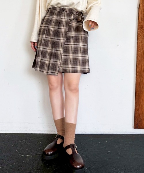 DOUBLE NAME（ダブルネーム）の「プリーツラップミニスカート（スカート・レディース・パープル系その他/ベージュ系その他/ブラック・FREE）」の4枚目の写真