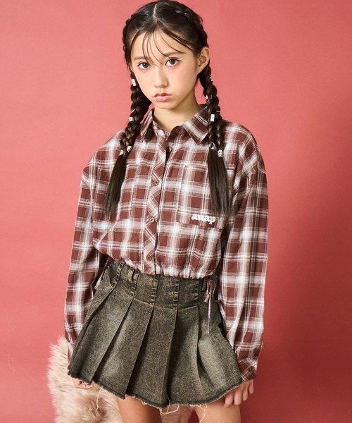 ANAP GiRL(アナップガール)の「サイドシャーリングチェックシャツ【キッズお揃い】(シャツ/ブラウス・キッズ・ブラック/ベージュ/ブラウン・S/XS/M)」の9枚目の写真