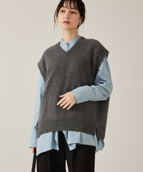 qualite（カリテ）の「フォックスウールジレ/秋服/冬服/ニット/ベスト/ニットビスチェ/バーガンディ（ベスト・レディース・ワイン/チャコールグレー・フリー）」の2枚目の写真