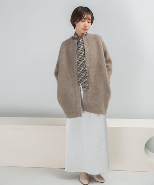 URBAN RESEARCH ROSSO WOMEN（アーバンリサーチ　ロッソ）の「ELENDEEK　CREW-NECK RACCOON MIX WCARDIGAN（カーディガン/ボレロ・レディース・ベージュ系その他/ボルドー・1/2）」の17枚目の写真