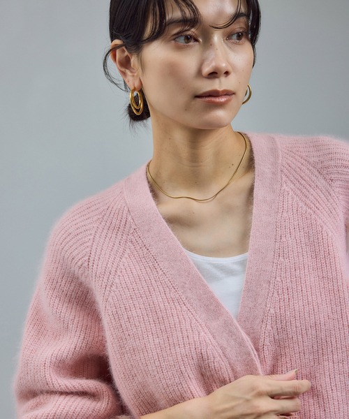 SALON adam et rope'(サロン アダム エ ロペ)の「【WEB限定】フォックスウールVネックニットカーディガン(カーディガン/ボレロ・レディース・チャコールグレー/オフホワイト/ピンク・FREE)」の20枚目の写真