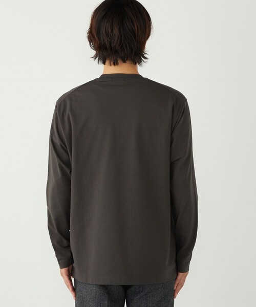 SHIPS Colors（シップス カラーズ）の「〈速乾・UVカット〉AVANT(R) 3D ロングスリーブ ビズT◇（Tシャツ/カットソー・メンズ・ライトグレー/ダークグレー/ベージュ/オフホワイト/ブラック/ベージュ系/ネイビー・SMALL/MEDIUM/LARGE/X-LARGE）」の15枚目の写真