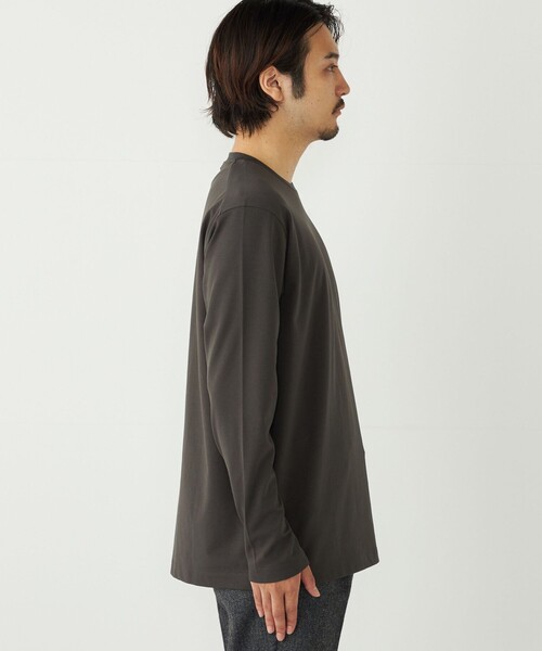 SHIPS Colors（シップス カラーズ）の「〈速乾・UVカット〉AVANT(R) 3D ロングスリーブ ビズT◇（Tシャツ/カットソー・メンズ・ライトグレー/ダークグレー/ベージュ/オフホワイト/ブラック/ベージュ系/ネイビー・SMALL/MEDIUM/LARGE/X-LARGE）」の16枚目の写真