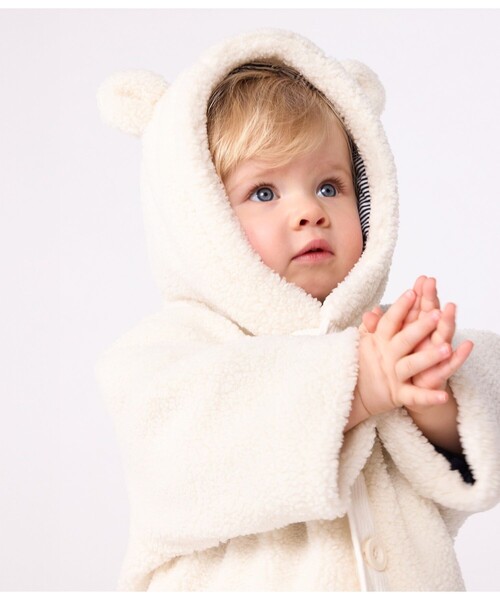 PETIT BATEAU（プチバトー）の「耳付きボアジャケット（ポンチョ・キッズ・オフホワイト・12MONTH/18MONTH/24MONTH/36MONTH）」の3枚目の写真