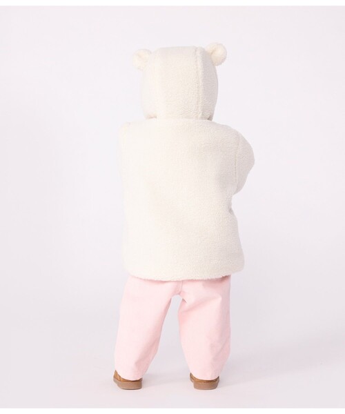 PETIT BATEAU（プチバトー）の「耳付きボアジャケット（ポンチョ・キッズ・オフホワイト・12MONTH/18MONTH/24MONTH/36MONTH）」の4枚目の写真