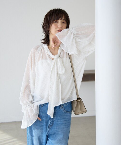 RIVE DROITE（リヴドロワ）の「【上品に華やぐ】フォイルドットボウタイブラウス（シャツ/ブラウス・レディース・ブラウン/オフホワイト・FREE）」の14枚目の写真