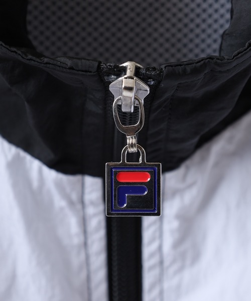 FILA（フィラ）の「FILA LINE TRACK TOP NYLON フィラ ナイロン トラックジャケット（ナイロンジャケット・レディース・ブルー/ブラック/ライトグリーン・L/XL/M）」の10枚目の写真