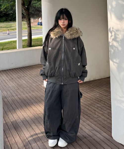 Ritzy(リッツィー)の「リベット飾り裏ボア付き エコダウンジャケット(ダウンジャケット/コート・レディース・ブラック/グレー・M/L)」の3枚目の写真