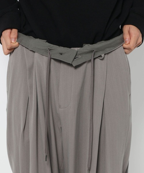 HARE（ハレ）の「【SET UP対応】ダブルウィーブストライプディープタックワイドパンツ(HARE)（スラックス・メンズ・グレー/ブラック・MEDIUM/SMALL/LARGE）」の13枚目の写真