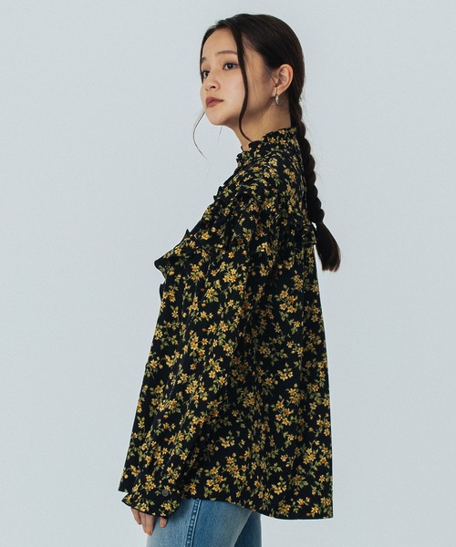 ROSE BUD（ローズバッド）の「FLOWER PRINT BLOUSE（シャツ/ブラウス・レディース・ブラック/ブラウン・ONE SIZE）」の19枚目の写真