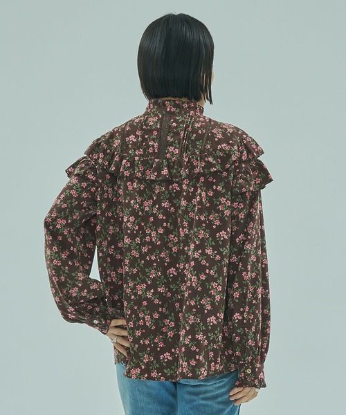 ROSE BUD（ローズバッド）の「FLOWER PRINT BLOUSE（シャツ/ブラウス・レディース・ブラック/ブラウン・ONE SIZE）」の6枚目の写真