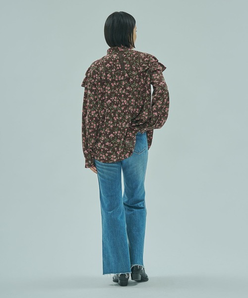 ROSE BUD（ローズバッド）の「FLOWER PRINT BLOUSE（シャツ/ブラウス・レディース・ブラック/ブラウン・ONE SIZE）」の3枚目の写真