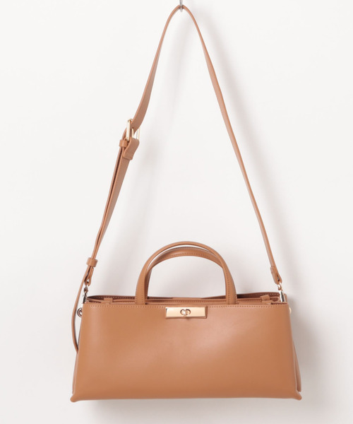 カカトゥ（kakatoo）/カカトゥ kakatoo / ヒネリ金具横長2wayショルダー カカトゥ kakatoo / ヒネリ金具横長2wayショルダー（ショルダーバッグ