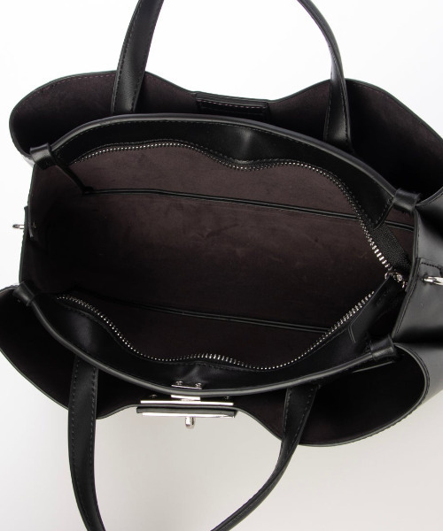 カカトゥ kakatoo / ヒネリ金具横長2wayショルダー（ショルダーバッグ