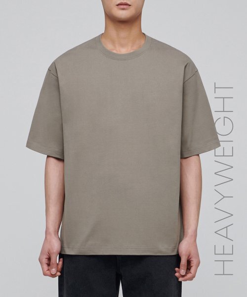MUSINSA STANDARD（ムシンサスタンダード）の「ヘビーウェイトリラックスクルーネックTシャツ[ダスティベージュ]（Tシャツ/カットソー・メンズ・その他・X-LARGE/XX-LARGE/XXX-LARGE/SMALL/MEDIUM/LARGE）」の2枚目の写真