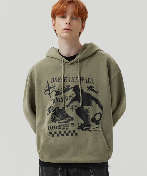 TRILLION（トリリオン）の「スケートボードピグメントグラフィックオーバーフィットフード（KHAKI）（パーカー・レディース・その他・X-LARGE/SMALL/MEDIUM/LARGE）」の2枚目の写真