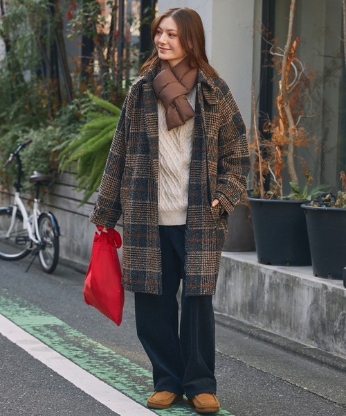 THE CRAFT CREW PRODUCTS(ザクラフトクループロダクツ)の「テックツイード ラグランオーバーサイズステンカラーコート / UVカット・イージーケア【THE CRAFT CREW PRODUCTS】(ステンカラーコート・メンズ・グレー系/ネイビー系/ダークグレー・S/M/L)」の7枚目の写真