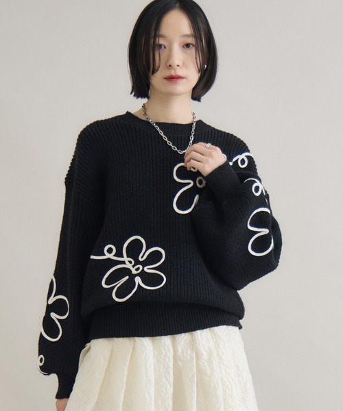Paradise Picnic（パラダイスピクニック）の「フラワーコード刺繍ニットプルオーバー（ニット/セーター・レディース・ブラック/ホワイト/ブルー・FREE）」の2枚目の写真