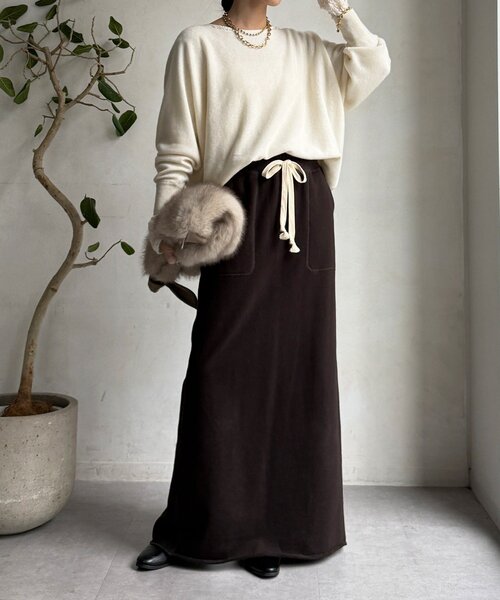 DouDou(ドゥドゥ)の「メリノウール100%ボートネック(ニット/セーター・レディース・ベージュ/オフホワイト/グレー/ブルー・FREE)」の5枚目の写真