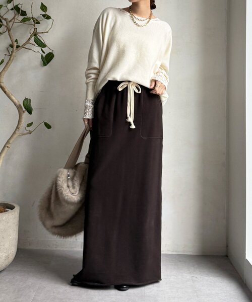 DouDou(ドゥドゥ)の「メリノウール100%ボートネック(ニット/セーター・レディース・ベージュ/オフホワイト/グレー/ブルー・FREE)」の8枚目の写真