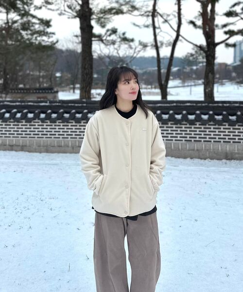 SELITIO(セレティオ)の「女性スナップボタンフリースジャケットベージュ(その他アウター・レディース・ベージュ・SMALL/MEDIUM/LARGE)」の9枚目の写真