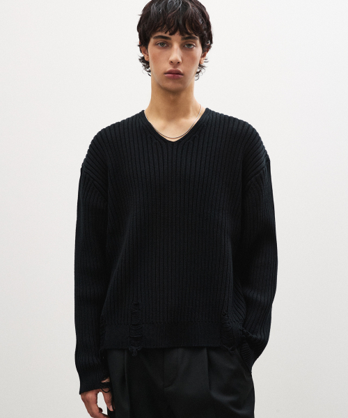 SUARE（スアレ）の「ディトロイト コットン Vネック ニット ブラック（ニット/セーター・メンズ・ブラック・LARGE/MEDIUM）」の2枚目の写真