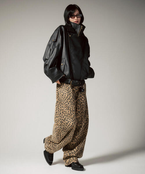 ROYAL FLASH(ロイヤルフラッシュ)の「MITSUKI/ミツキ/レオパードワイドパンツ(その他パンツ・レディース・ベージュ・M/S)」の2枚目の写真