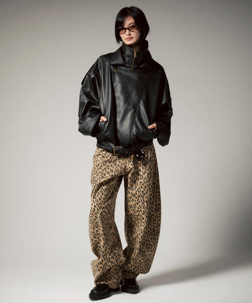 ROYAL FLASH(ロイヤルフラッシュ)の「MITSUKI/ミツキ/レオパードワイドパンツ(その他パンツ・レディース・ベージュ・M/S)」の4枚目の写真