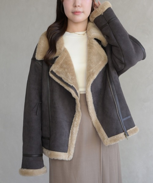 31 Sons de mode（トランテアン　ソン　ドゥ　モード）の「ムートンファーライダースジャケット（ライダースジャケット・レディース・ブラウン/キャメル・ﾌﾘ-）」の5枚目の写真