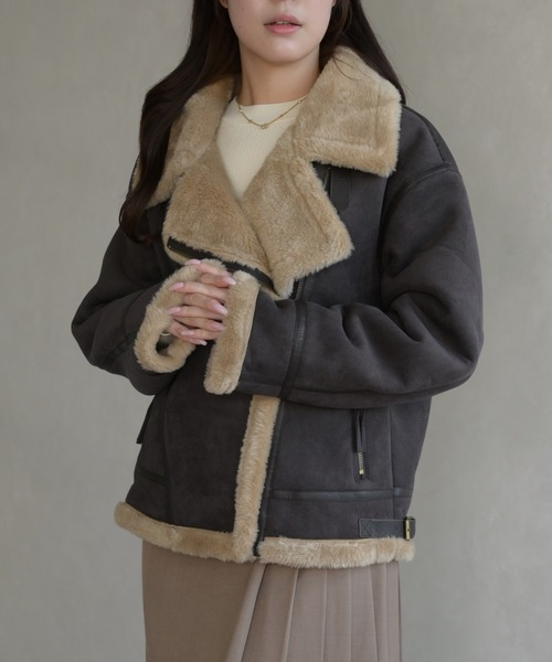 31 Sons de mode（トランテアン　ソン　ドゥ　モード）の「ムートンファーライダースジャケット（ライダースジャケット・レディース・ブラウン/キャメル・ﾌﾘ-）」の6枚目の写真
