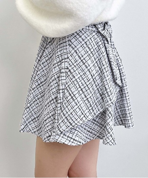 INGNI（イング）の「バックリボンツイードフレアスカパン（スカート・レディース・ブラック系その他2/ホワイト系その他5・FREE）」の7枚目の写真